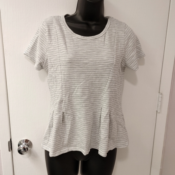 DONATED 💜 3/$18 LAZY SUNDAYS peplum striped top - Picture 2 of 7